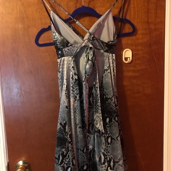 Worn once - Picture 2 of 2